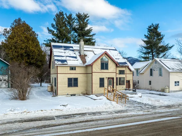 28 Market St, Keene Valley, NY 12943