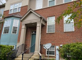 1544 Station Park Dr, Grayslake, IL 60030