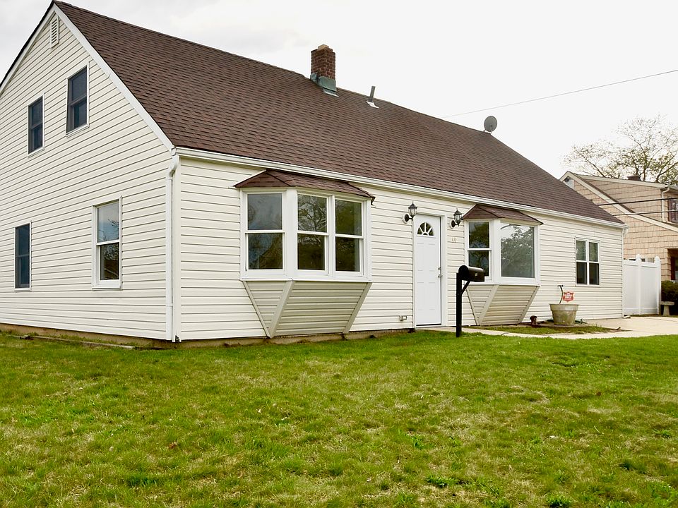 www.44SurreyLn.IsForSale.com
