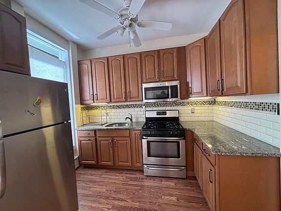 3rd image of 742 Saint Johns Pl #2