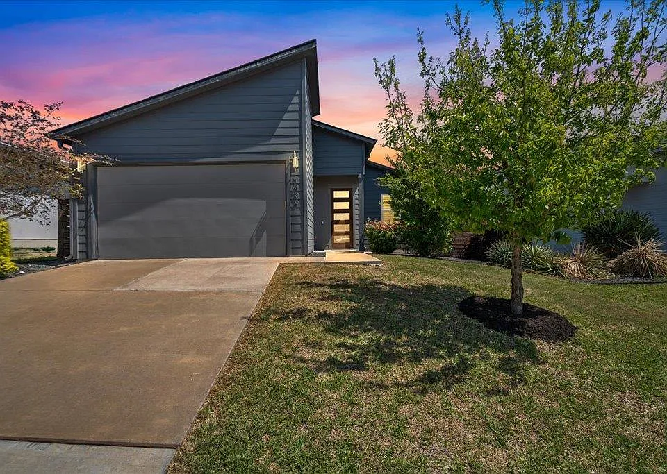 7009 Zachary Dr