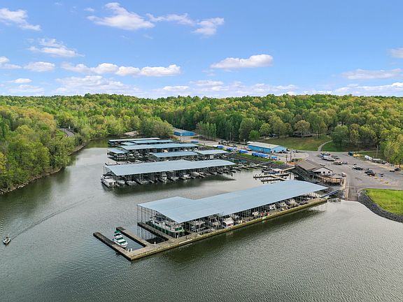 5th image of 179 Bayview Dr