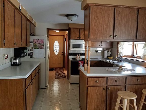 5th image of 1508 Carmen Dr