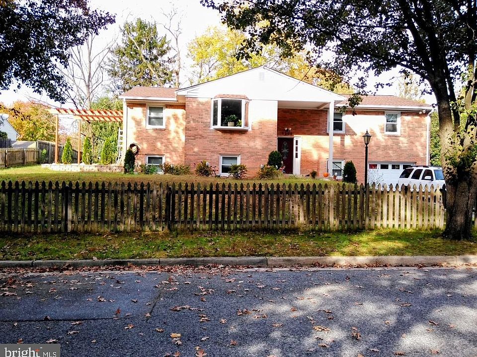 1st image of 4608 Marie St