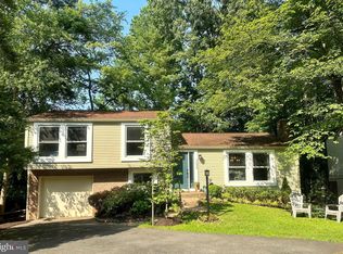 11576 Shadbush Ct, Reston, VA 20191