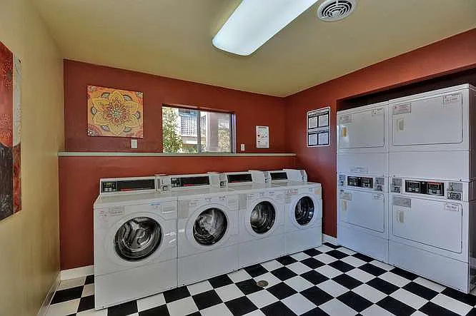 Alderwood Apartments — Photo 25