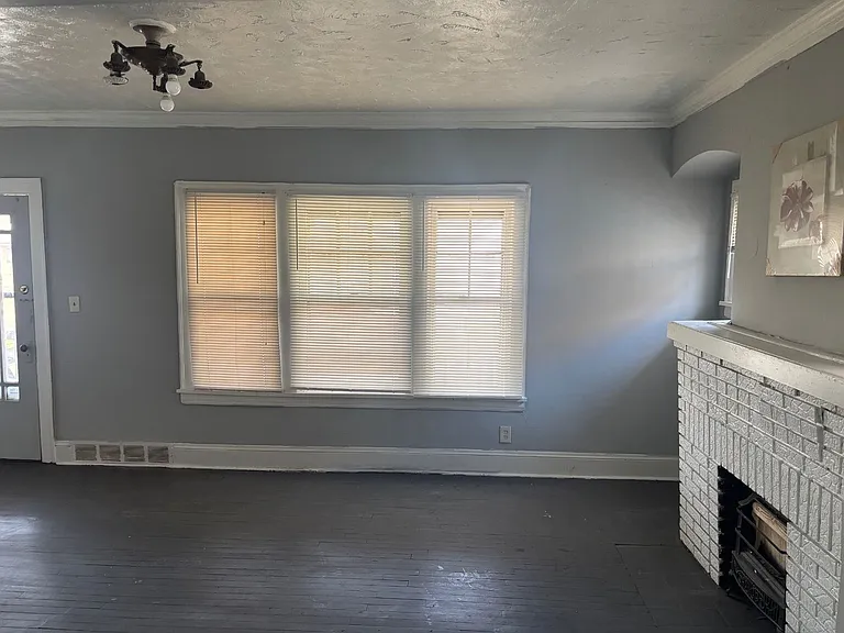 12702 Iowa Ave. — Photo 3