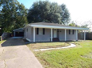 1519 Jackson Ave, Nederland, TX 77627