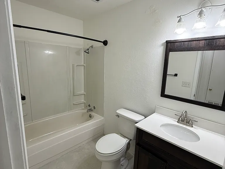 225 Polk Rd #123 — Photo 12