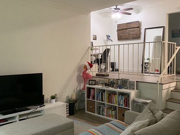 4th image of 1022 Euclid St APT 6