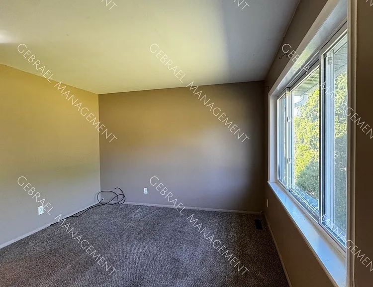2462 Miami Beach Dr — Photo 5