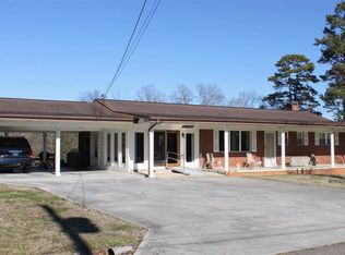 1600 Green Acres Dr, Newport, TN 37821