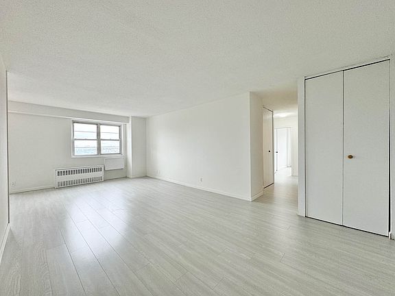 5th image of 4750 59th St APT 7H