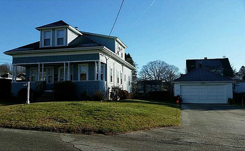 2nd image of 84 Homewood Ave #2