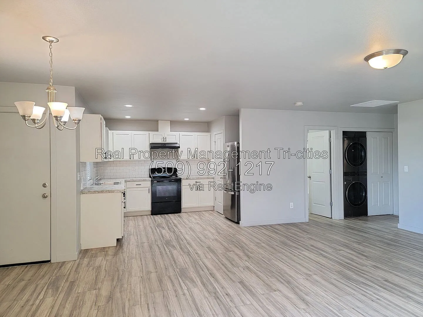 3 bed, 2.0 bath, 1224 sqft, $1,795 — Photo 3