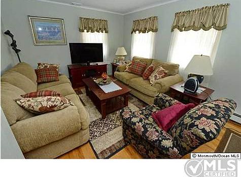 5th image of 304 Trenton Ave