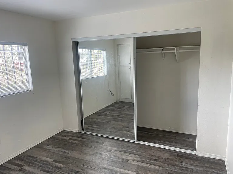 928 S 45th St #5 — Photo 4
