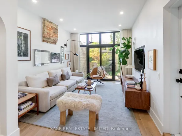 88 Galley Ave, Toronto, ON M6R 1H1