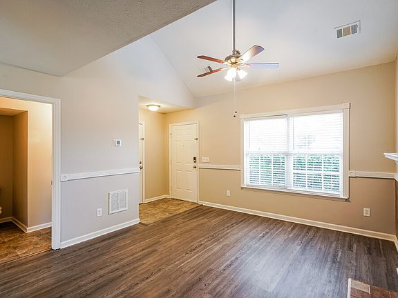 5th image of 1825 Lakewood Village Dr