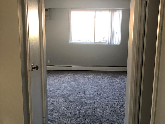 3rd image of 1725 Garden Ln #2np8f36nk