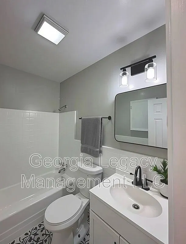 3108 Georgia Rd — Photo 1