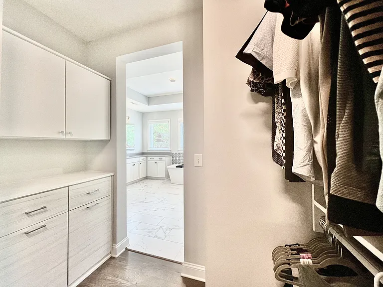413 Belton St #413 BELTON ST — Photo 34