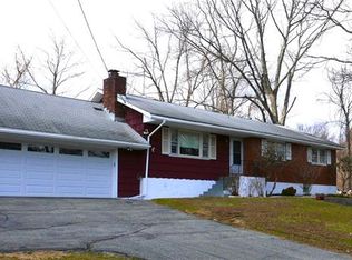 34 Mi Anna Dr, Mahopac, NY 10541