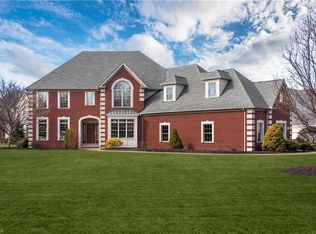 2268 Silveridge Trl, Westlake, OH