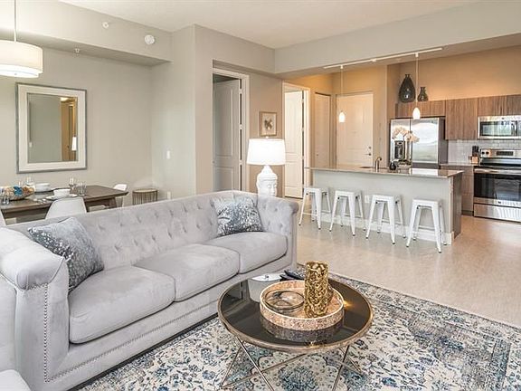 4th image of 225 S Latitude Cir #404