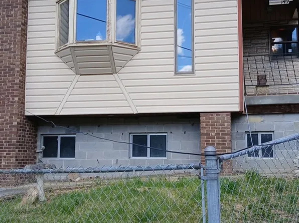 149 Ida Ln, Clintwood, VA 24228