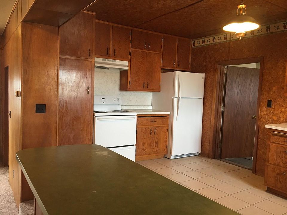 1st image of 150 E Lincoln Ave