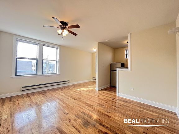2nd image of 818 W Diversey Ave #818T