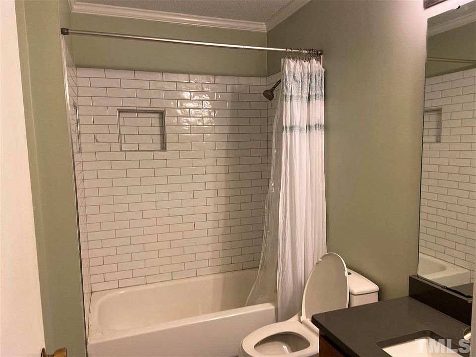 2nd image of 120 Heidinger Dr