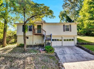 106 E Maiden Ln, Oak Ridge, TN 37830