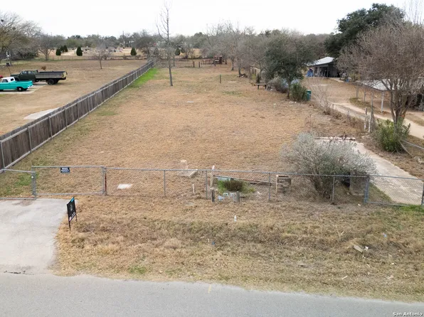 18717 WISDOM RD LOT 10, Lytle, TX 78052