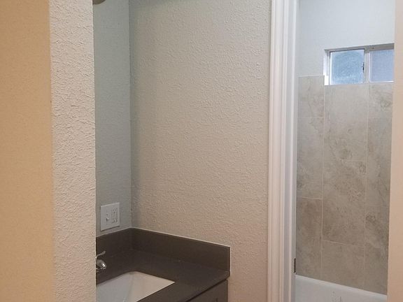 4th image of 7705 Albacore Dr #2