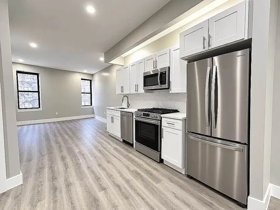 56 Fort Washington Ave #1B