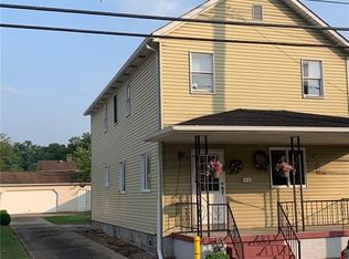 112 Railroad St, Stockdale, PA