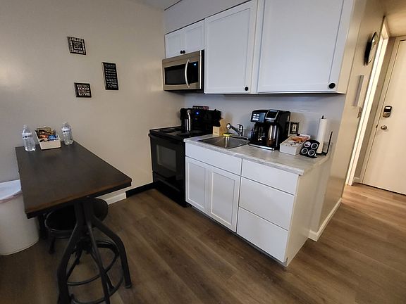 5th image of 375 Endicott St N #204
