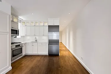 Rented by Mann Maurice A