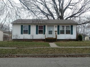 3621 Glenbrook Dr, Lansing, MI