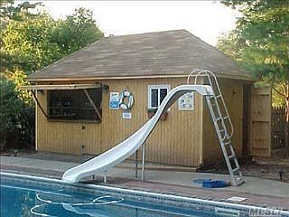 2nd image of 5 Long Meadow Pl