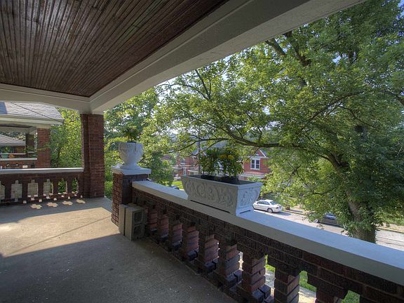 5th image of 1250 Parkway Ave