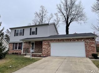 2341 Reen Dr, Lima, OH 45805