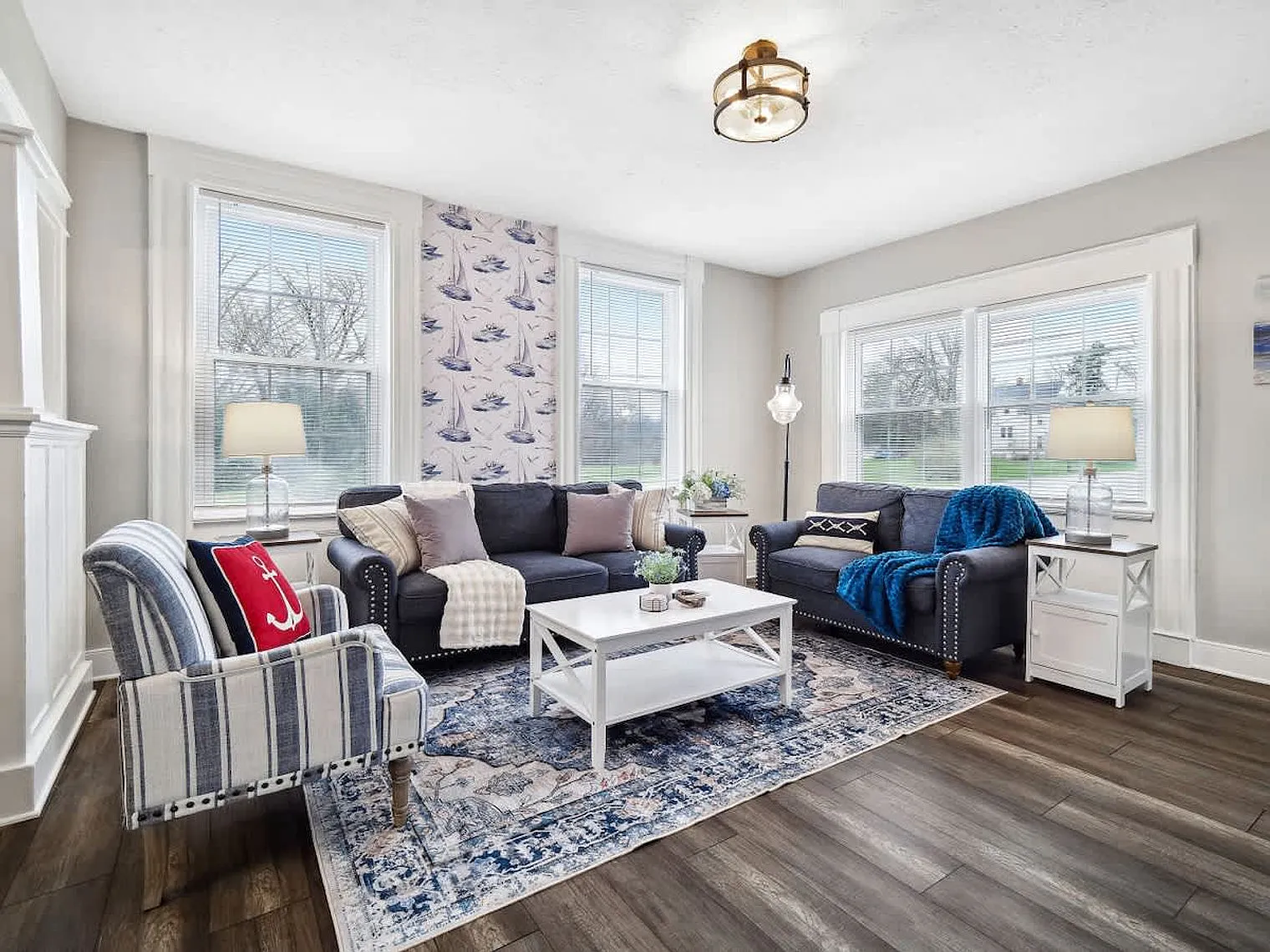 5 bed, 3.0 bath, 3509 sqft, $6,647 — Photo 4