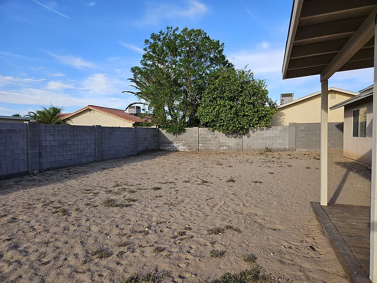 11374 E 27th Pl — Photo 34