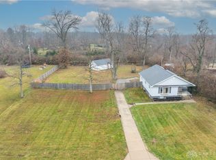2303 Rustic View Dr, Dayton, OH 45431