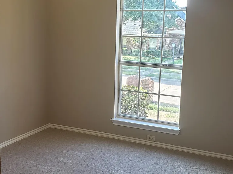 1408 Dudley Dr — Photo 15