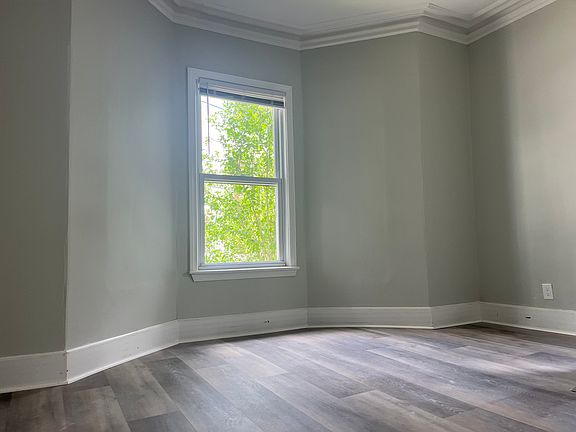 5th image of 3 Warren St APT 3