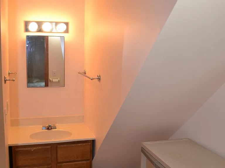 424 Lingle Ave #2 — Photo 8